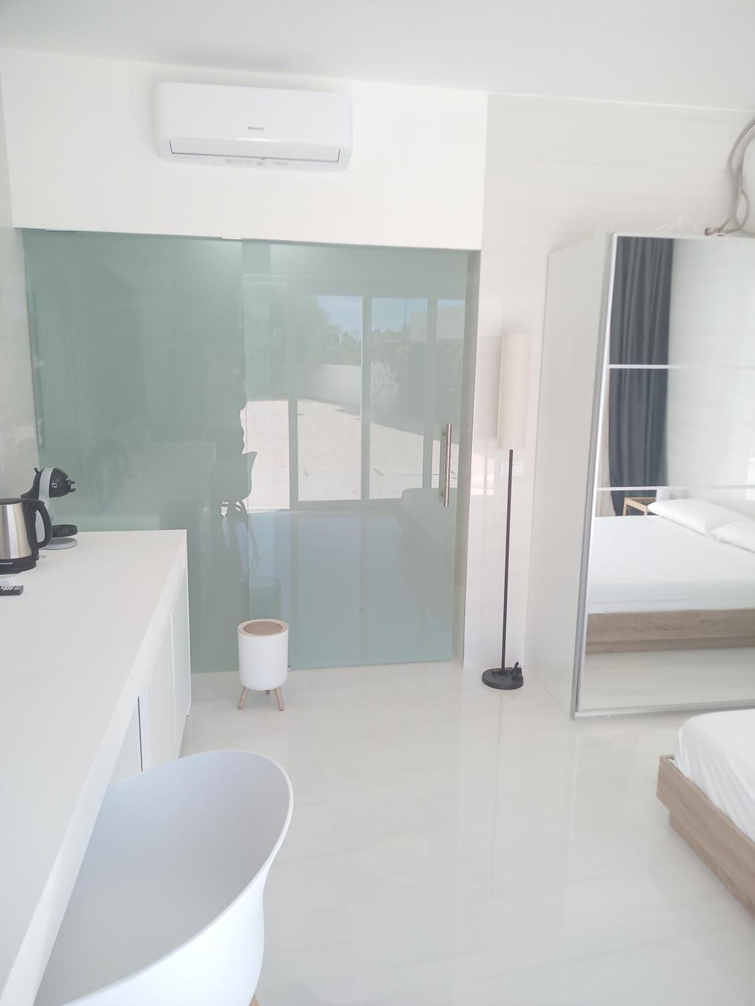 Smart Luxury Suites & Apartments โอโรเซย ห้อง รูปภาพ