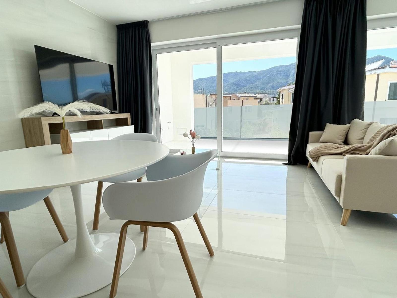 Smart Luxury Suites & Apartments โอโรเซย ภายนอก รูปภาพ